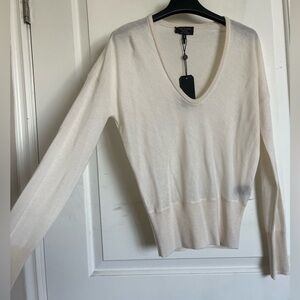 Cashmere sweater